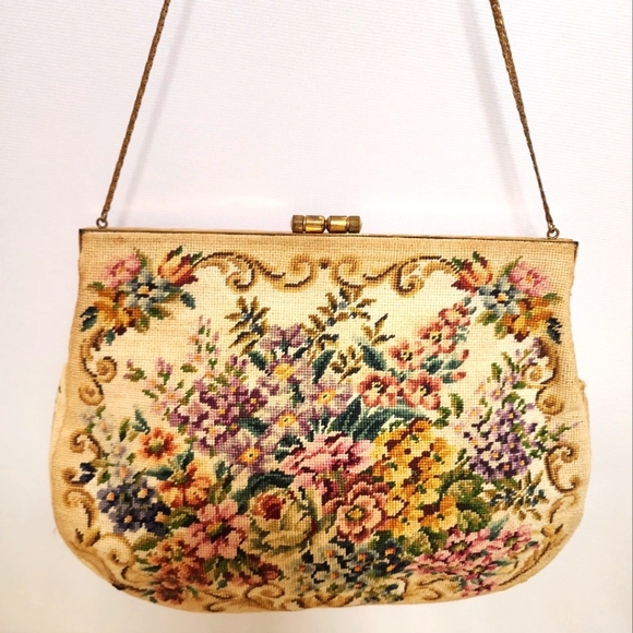 Floral Tapestry Handbag - Picture 13 of 14